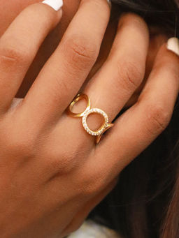 Pipa Bella by Nykaa Fashion - Minimal Gold-Tone Circles Ring with Embellished Stones
