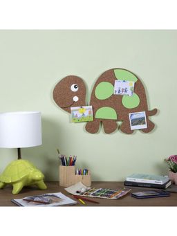 Pinch of Pretty - Tortois Pinboard