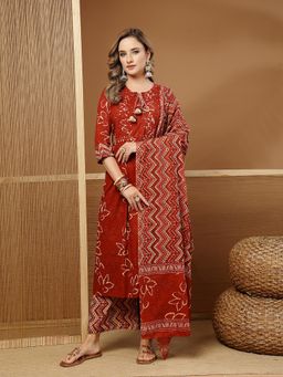 Stylum - Women's Rust Floral Printed Cotton A-Line Kurta With Palazzo & Dupatta