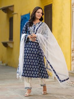 Rain & Rainbow - Women Printed Regular Pure Cotton Kurta With Salwar & Dupatta