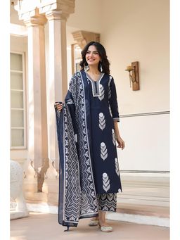 Rain & Rainbow - Women Printed Regular Pure Cotton Kurta With Pant & Dupatta