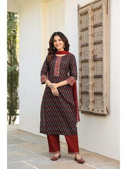 Rain & Rainbow - Women Printed Regular Gotta Patti Pure Cotton Kurta With Pant & Dupatta