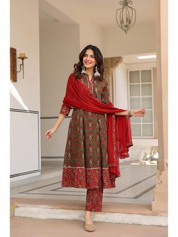Rain & Rainbow - Women Printed Regular Pure Cotton Anarkali Kurta With Pant & Dupatta