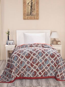 Maspar - Hues Nouveau Tradition Form Replay 300 GSM Cotton Fiery Red Quilted Single Quilt