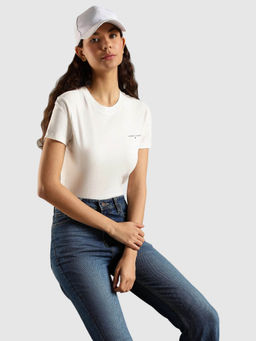 Tommy Hilfiger - White Solid Slim Fit T-Shirt
