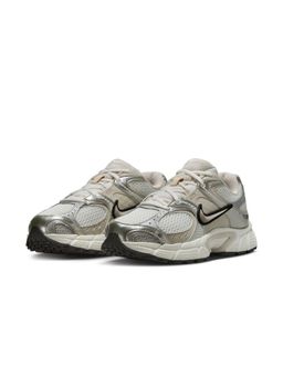 Nike - Womens V5 RNR Sneakers (UK 9)