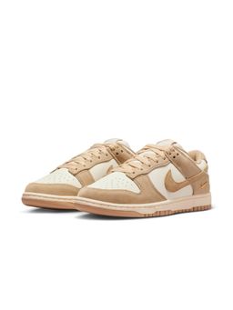 Nike - Womens Dunk Low Suede Sneakers
