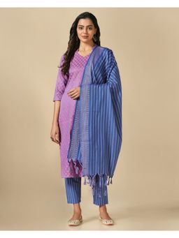 Shaily - Pink Self Design Cotton Blend Kurta (Set of 3)