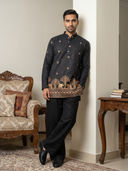 Black color option, Sold out, Currently selected