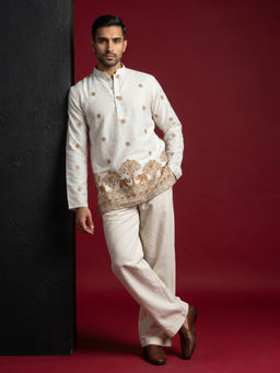 Jompers - White Embroidered Full Sleeves Kurta & Pyjama