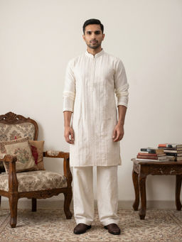 Jompers - White Embroidered Full Sleeves Kurta & Pyjama