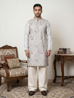 Jompers - White Embroidered Full Sleeves Kurta & Pyjama