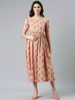 Swishchick - Pink Fit and Flare Concealed Feeding Zip Maternity Dress