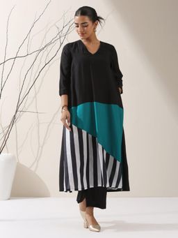 Swtantra - Women Multi-Color Cotton Blend Stripes Kurta with Pant