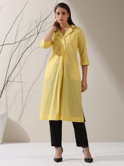 Swtantra - Women Yellow Pure Cotton Solid Kurta with Pant