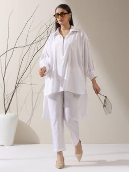 Swtantra - Women White Cotton Blend Solid Kurta with Pant