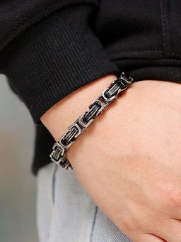 Peora - Men Black Stainless Steel Openable Fancy Bracelet