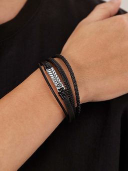 Peora - Men Black Leather Stainless Steel Openable Stylish Bracelet