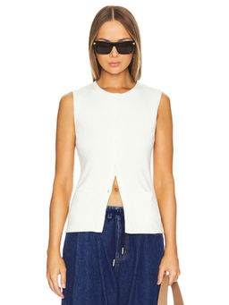 LIONESS - Kourt Vest