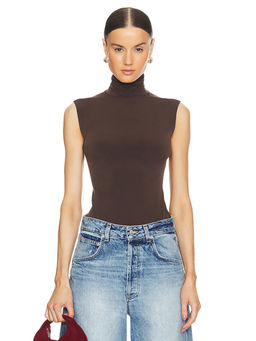 Norma Kamali - Slim Fit Sleeveless Turtleneck Top