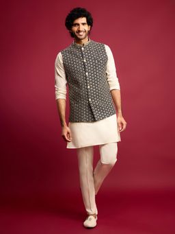 Vastramay - Cream Embroidered Mandarin Neck Kurta Pant With Jacket