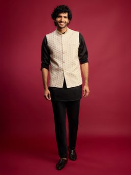 Vastramay - Black Embroidered Mandarin Neck Kurta Pant With Jacket