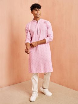 Vastramay - Pink Embroidered Mandarin Neck Kurta With Pyjama