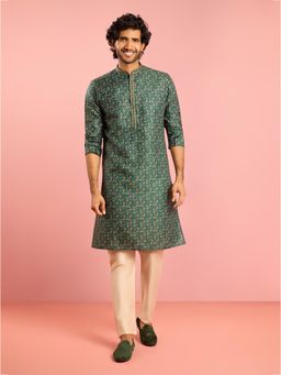 Vastramay - Green Floral Mandarin Neck Kurta With Pyjama