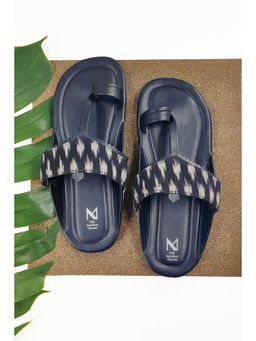 The Madras Trunk - Kayaan Slip On Kolhapuri In Black
