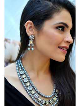 SWABHIMANN - Aamani Grey Rhodium Plated Pearl Long Necklace Set