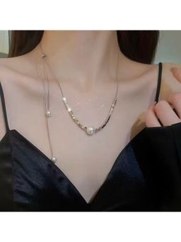 Salty - Women Shimmering Love Knot Pearl Necklace