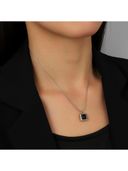 Black color option, Currently selected