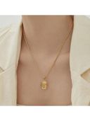 Gold color option, Currently selected