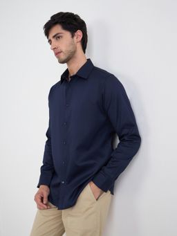 Styli - Men Solid Slim Fit Navy Blue Full Sleeve Shirt