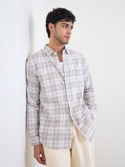 Styli - Men Checked Regular Fit Full Sleeve Shirt