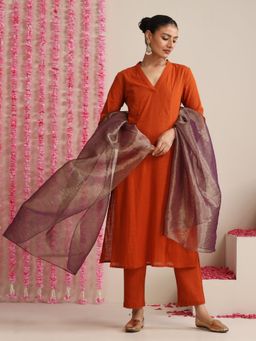 Swtantra - Women Rust Cotton Slub Kurta and Pant with Dupatta