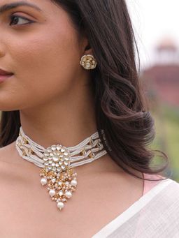 BINNI - Kundan Necklace & Earrings