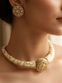 BINNI - Cream Blossom Necklace Set