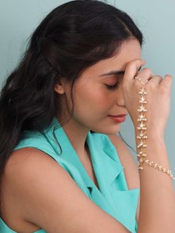 BINNI - Leia Pachi Kundan and Pearl Hathphool Bracelet