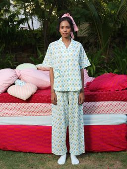 Naav - Womens Green Checked Cotton Nightsuit