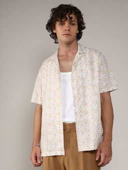 Campus Sutra - Mens Off White & Beige Embroidered Geometric Shirt
