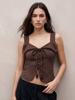 Outzidr - Brown V Neckline With Scallop Lace Detailing Top