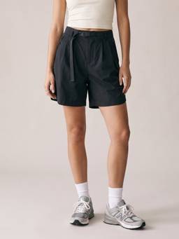 Outzidr - Black High Waisted Belt Detail Short