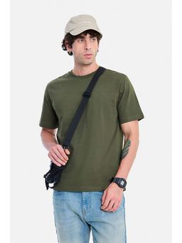 Snitch - Olive Solid Regular Fit T-Shirt