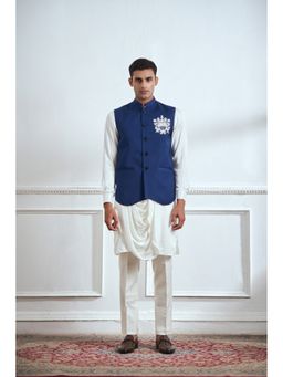 TAJIRI - Ivory White Cotton Thread Work Kurta with Pant and Jacket