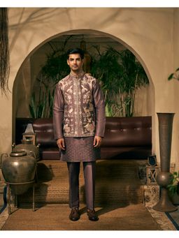TAJIRI - Rajwada Purple Silk Blend Thread Work Kurta with Pant and Jacket