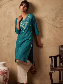 max - Women Teal Floral Embroidered Kurta
