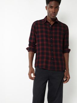 max - Men Maroon Pure Cotton Regular Fit Shirt
