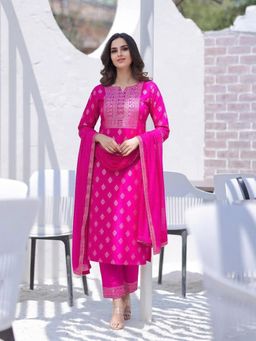Gahan - Womens Pink Rayon Blend Printed Straight Kurta with Pant & Dupatta
