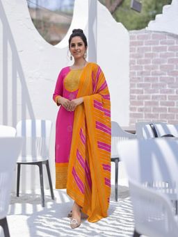 Gahan - Womens Pink Rayon Blend Printed Straight Kurta with Pant & Dupatta